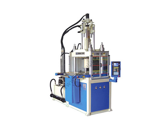 立式雙滑板注塑機1